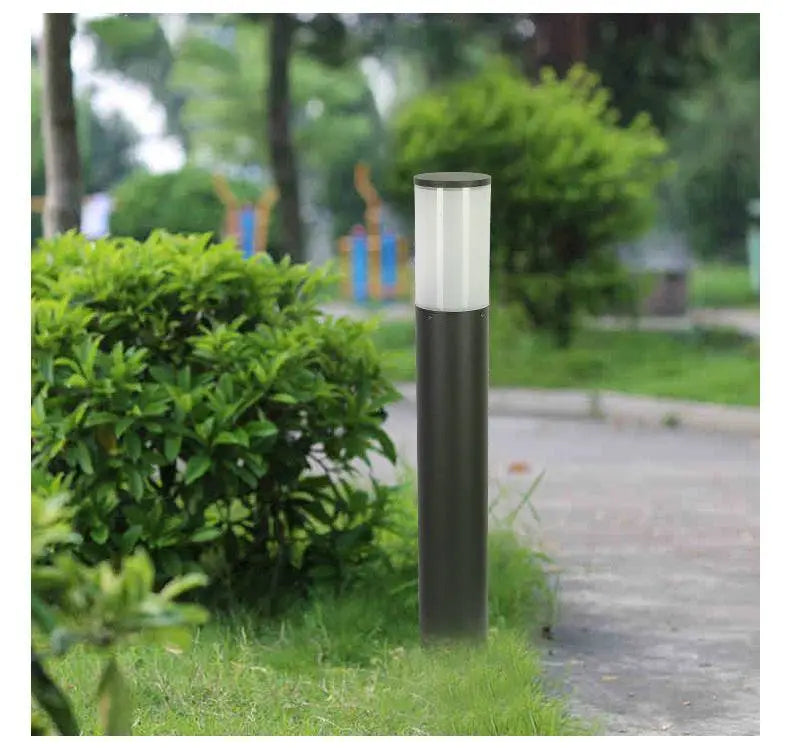 Solar Outdoor Light | Waterproof, Energy-Efficient & Easy to Install for Garden and Pathway Illumination