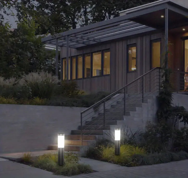 Solar Outdoor Light | Waterproof, Energy-Efficient & Easy to Install for Garden and Pathway Illumination