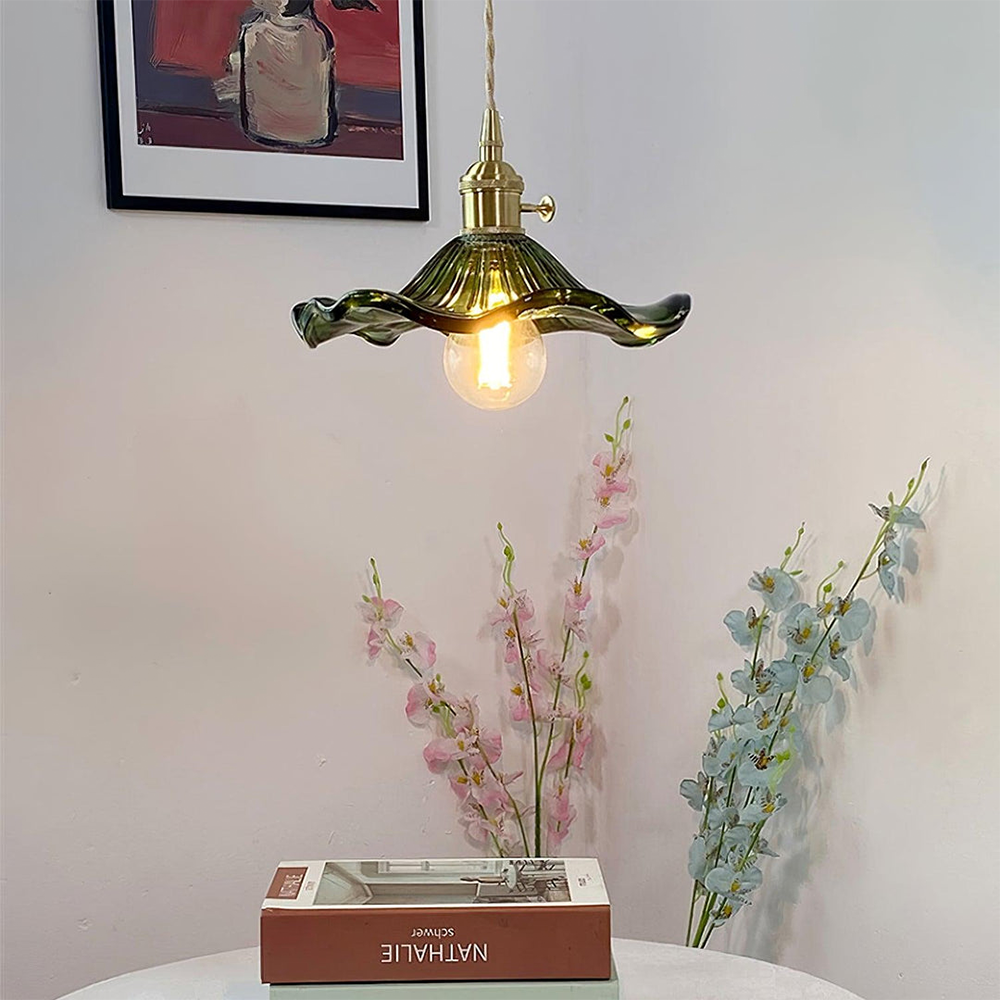 Hibiscus Flower Table Lamp - Decorative Lighting Fixture for Living Room & Bedroom Decor