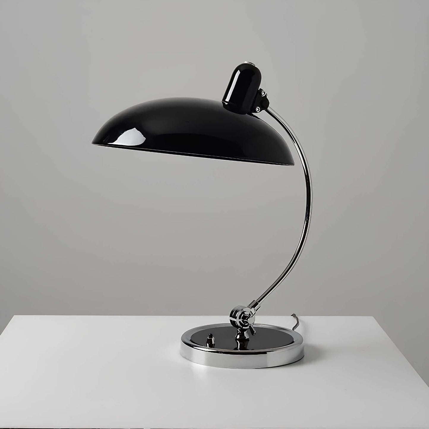 Minimalist Table Lamp | Scandinavian Design, Metal & Wood for Living Room, Bedroom or Office