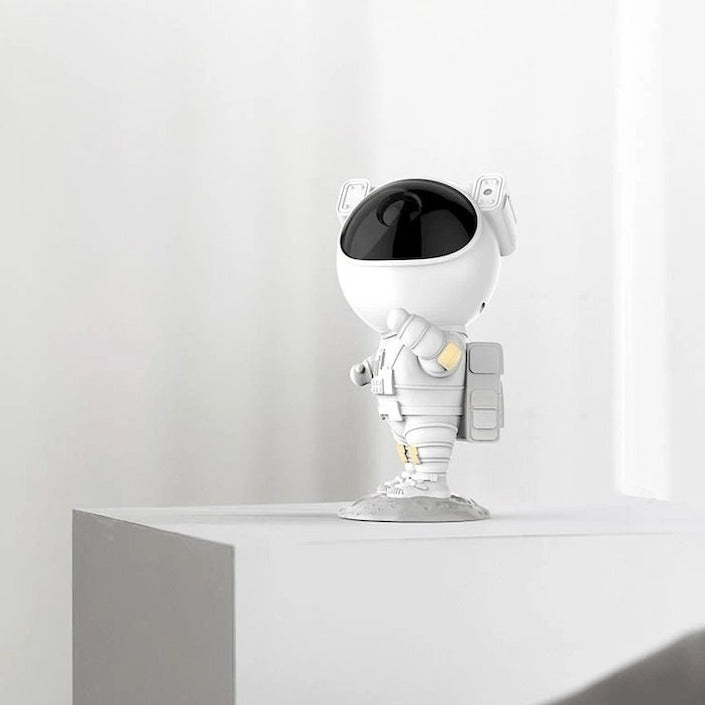 Astronaut Galaxy Projector | 8 Adjustable Nebula Colors & Remote Control for Relaxation and Stargazing