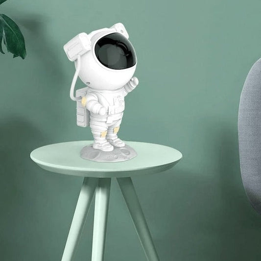 Astronaut Galaxy Projector | 8 Adjustable Nebula Colors & Remote Control for Relaxation and Stargazing